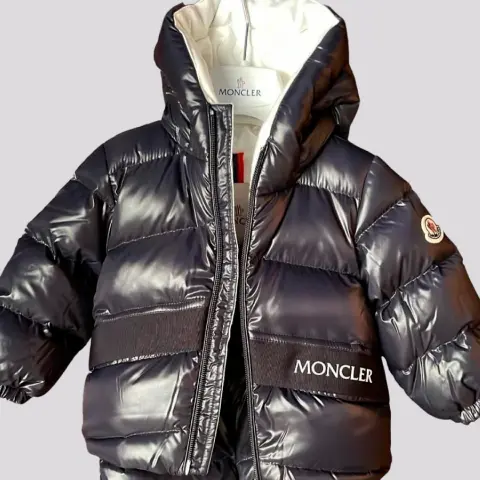 Conjunto Moncler Frozil